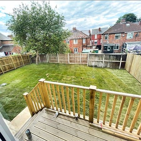 Rotherham - Rawmarsh - Great Customer Feedback - 2 Bed Bungalow - New Build - High End Furnishings - Wheel Chair Accessible - Large Enclosed Garden - Dog Friendly Екстер'єр фото