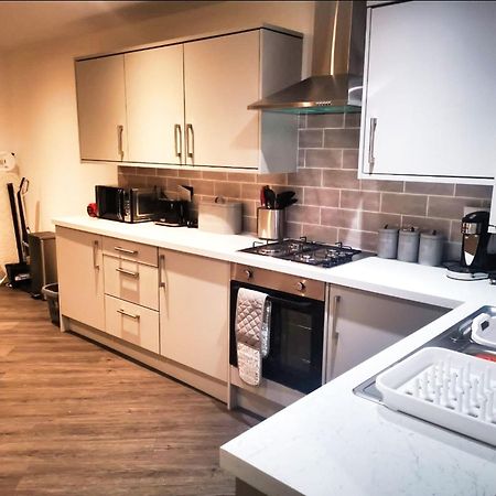 Rotherham - Rawmarsh - Great Customer Feedback - 2 Bed Bungalow - New Build - High End Furnishings - Wheel Chair Accessible - Large Enclosed Garden - Dog Friendly Екстер'єр фото