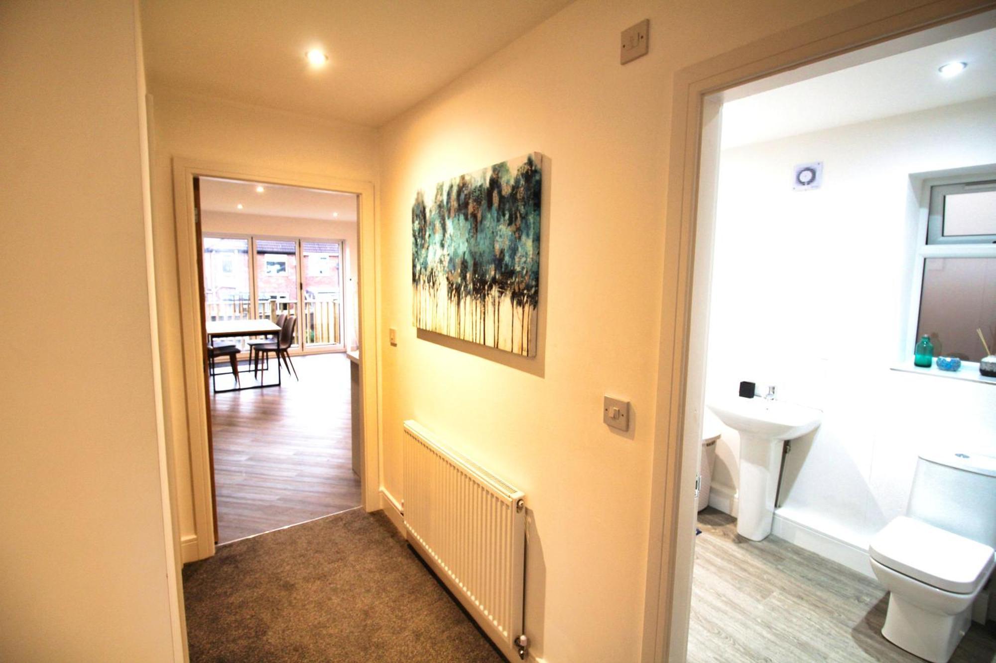 Rotherham - Rawmarsh - Great Customer Feedback - 2 Bed Bungalow - New Build - High End Furnishings - Wheel Chair Accessible - Large Enclosed Garden - Dog Friendly Екстер'єр фото