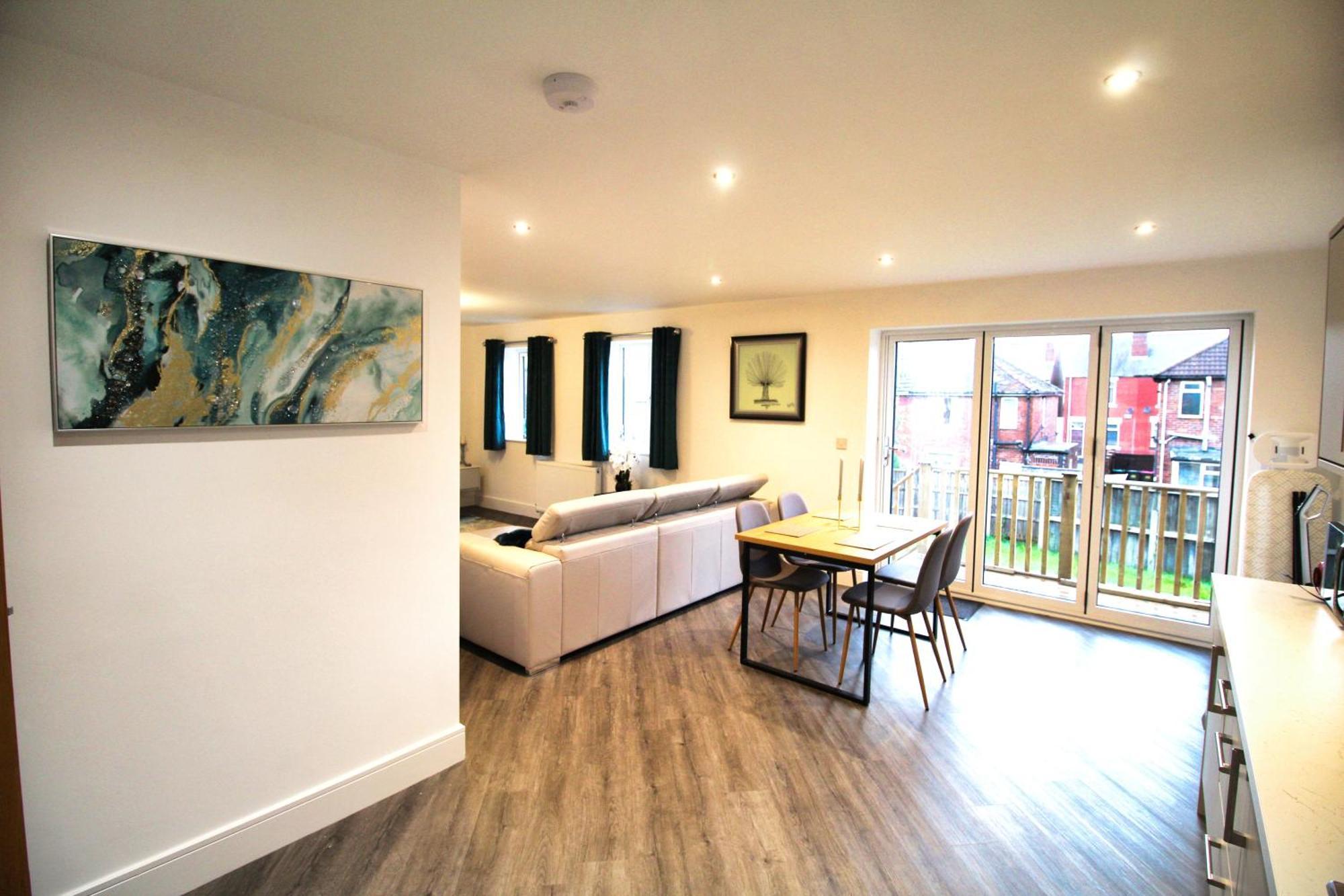 Rotherham - Rawmarsh - Great Customer Feedback - 2 Bed Bungalow - New Build - High End Furnishings - Wheel Chair Accessible - Large Enclosed Garden - Dog Friendly Екстер'єр фото